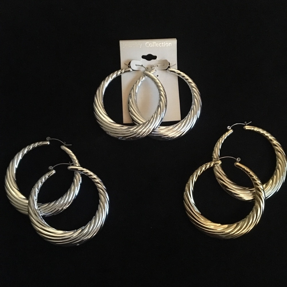 Stylish gold and silver earrings